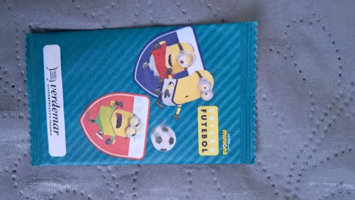 Lote 143 Pacotes Lacrados Minions Edição Futebol Verdemar