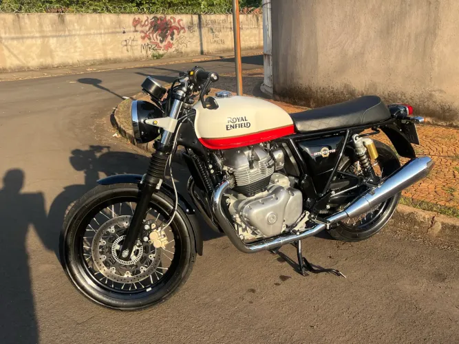 Royal Enfield Café Racer 3400 km