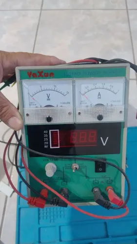 Ferramenta de manutenção de celulares