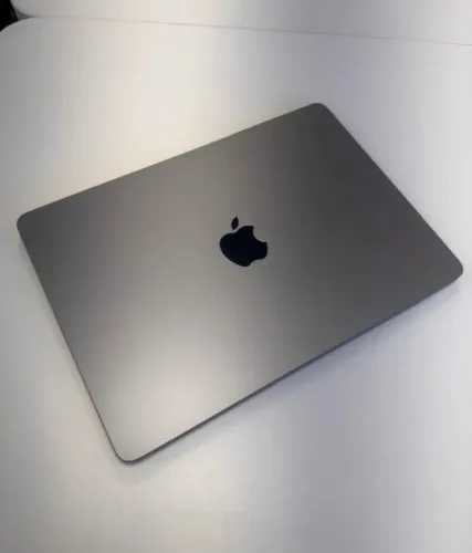 MacBook Air M2 16/512