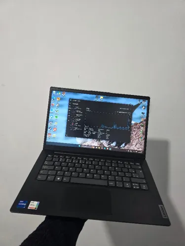 Notebook Lenovo i7-1255U 16GB RAM SSD NVMe + HD 1TB - Excelente Estado