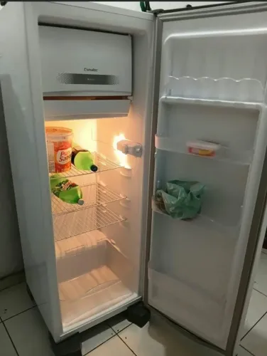 vendo geladeira