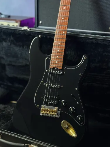 Guitarra Studebacker Hawk HSS