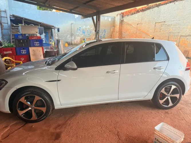 Volkswagen Golf Highline 1.4 TSI 140cv Aut. 2015