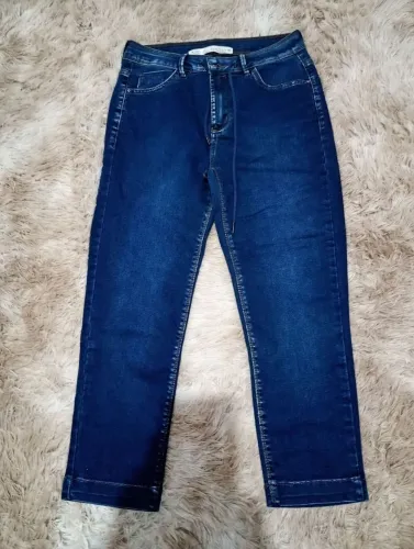 Calças jeans feminina