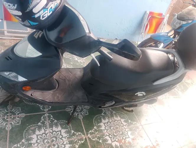 Moto Burgman 125