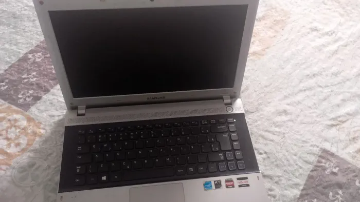 Notebook para retirada de peças ou pra quem quer concertar