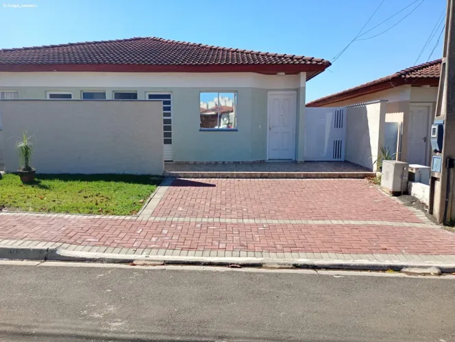 Casa em Condomínio com 3 Quartos para Alugar|Trivago Imoveis