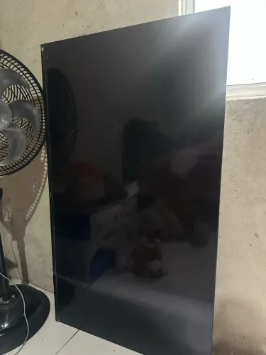 Vendo tv Philips, leia a descrição.
