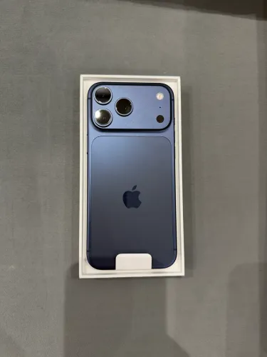 iPhone Americano 17 Pro Max 256GB E-Sim Chip Virtual NOVO