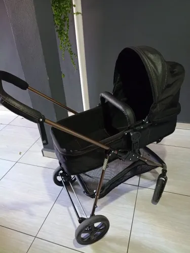 Carrinho de bebê Galzerano