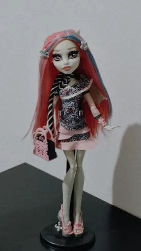 Boneca Monster High Rochelle GNO