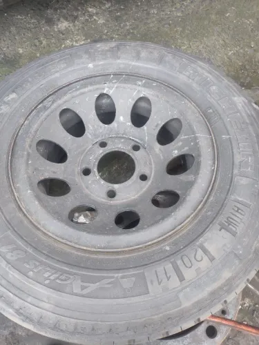 Roda caminhonete f1000