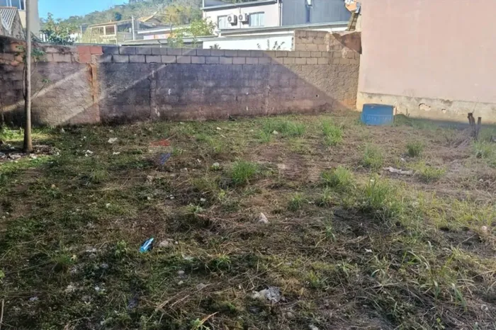 TERRENO NO CENTRO DE DORES DO RIO PRETO/ES