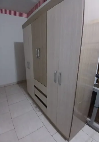 Guarda roupa 6 portas 