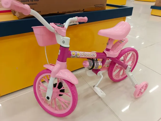 Bicicletinha Com Garrafinha e Cestinha