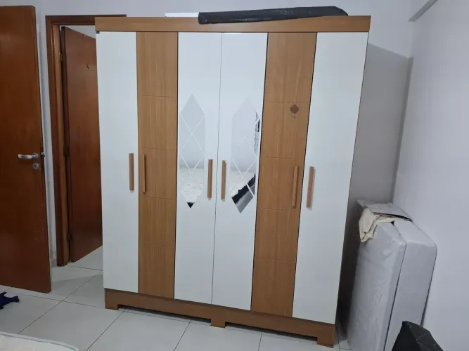 Guarda Roupa