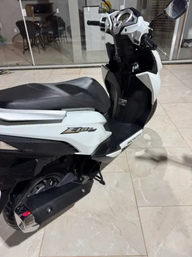 Moto elite nova