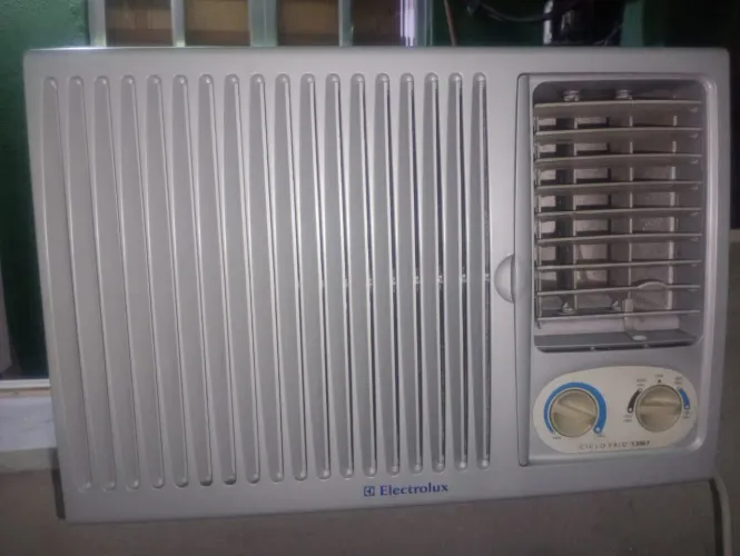 Ar condicionado Eletrolux valor 700 reais