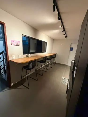 Imóvel Comercial no centro 480m² total, 220m² em cima e 260m² em baixo, aluga o imóvel int