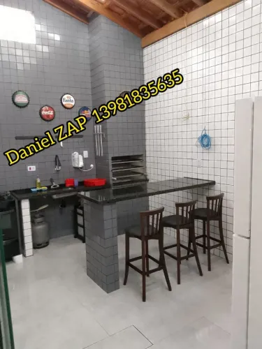Casa pertinho da praia só 70 metros
