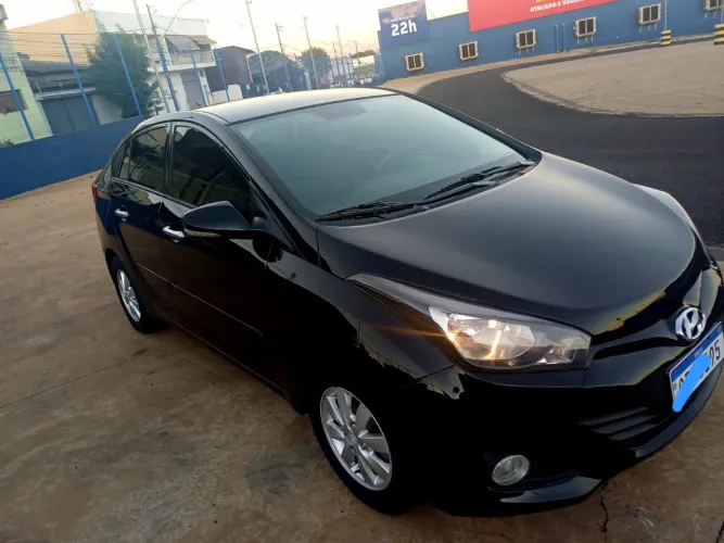 Hyundai HB20S C.style/c.plus1.6 Flex 16V Aut. 4P 2014