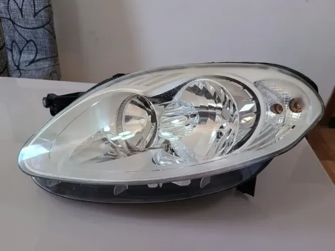 FAROL NOVO PALIO G5 ATTRACTIVE ESSENCE 2012 2013 2014 2015 2016 2017 LE ORIGINAL