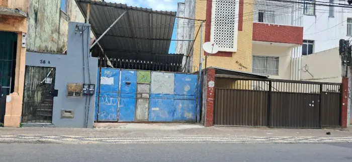 Vendo área 380m2 rua principal 