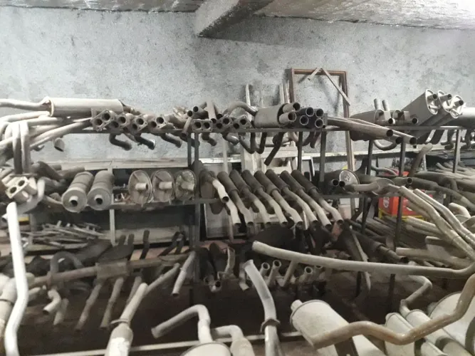 Vendo escapamento (vários modelos) carros antigos 