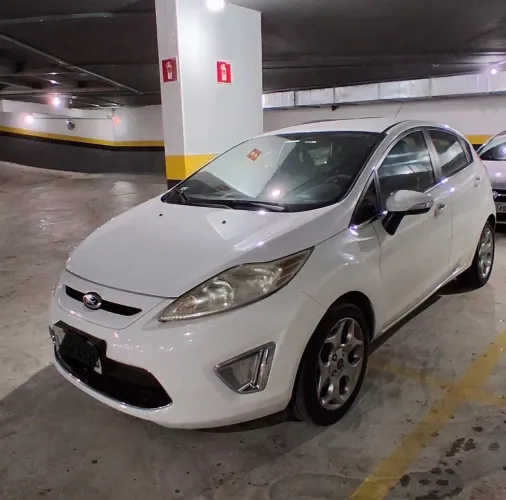 Ford Fiesta SE 1.6 16V Flex 5P 2013