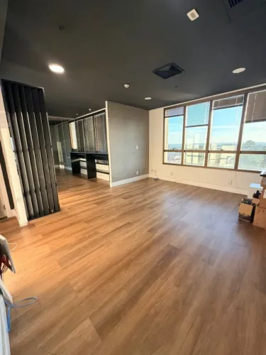 Sala Comercial The Office 92m2 VISTA PARA PONTE RIO NEGRO