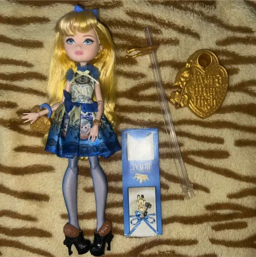 Boneca Ever after high - Blonde Lockes básica incompleta