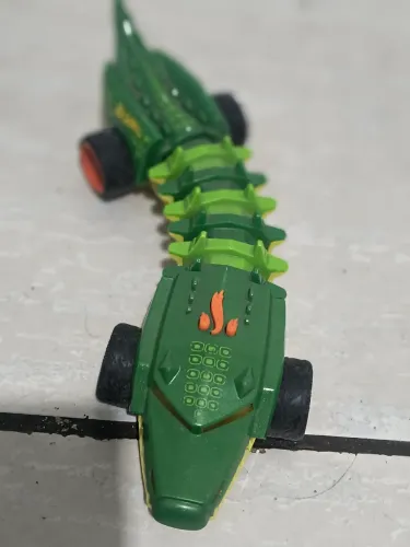 Hot Wheels Mutant Machine Verde Crocodilo DTC