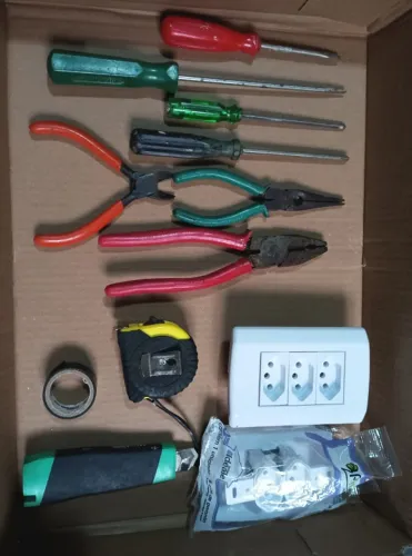 Kit Profissional para Eletricista - Ferramentas Usadas em ótimo estado.