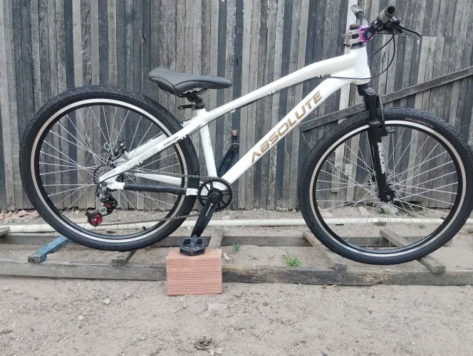 Bicicleta absolute aro 26 em perfeito estado de conservação