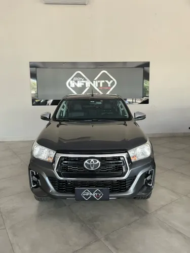 Toyota Hilux CD SRV 4X4 2.8 TDI Diesel Aut. 2020