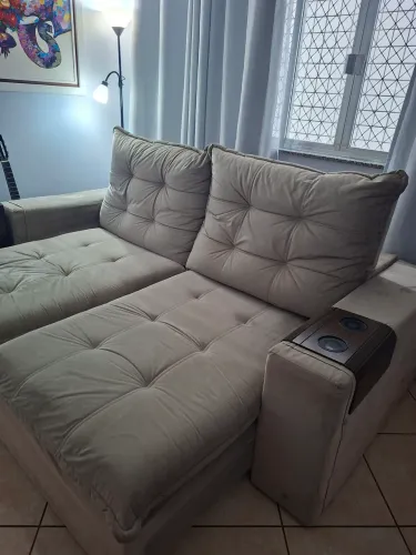 Sofá retrátil e inclinável