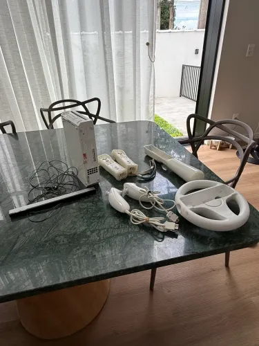 Vendo Nintendo Wii completo (BLOQUEADO)
