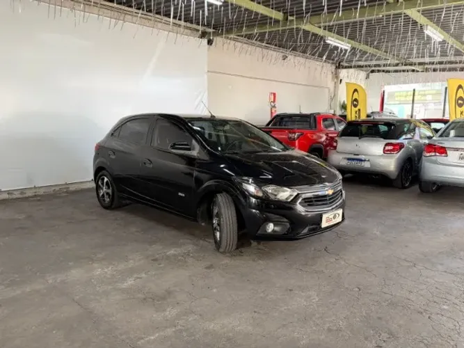 Chevrolet Onix Hatch LTZ 1.4 8V Flex Aut. 4P 2017