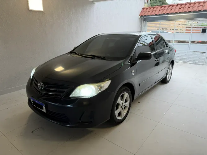 Toyota Corolla GLI 1.8 Flex 16V Aut. 2012