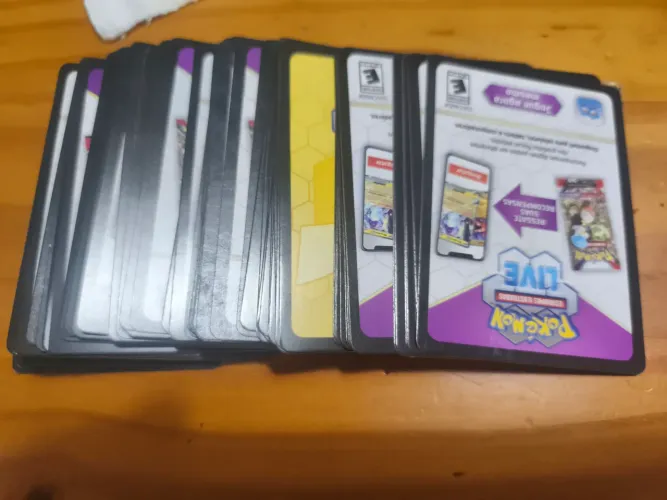 100 Códigos de Pokémon Online 