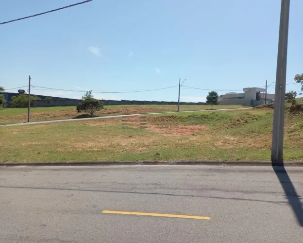 Terreno em condomínio a Venda no Bella Vitta no Santa Luzia em Caçapava