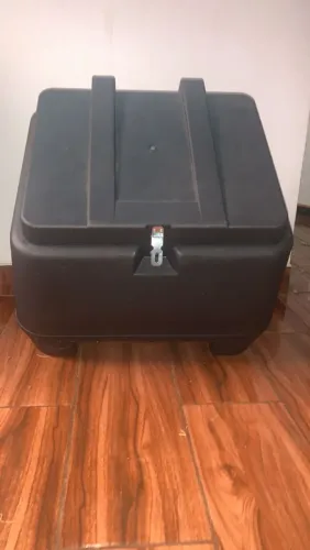 Baú e suporte para Yamaha Factor