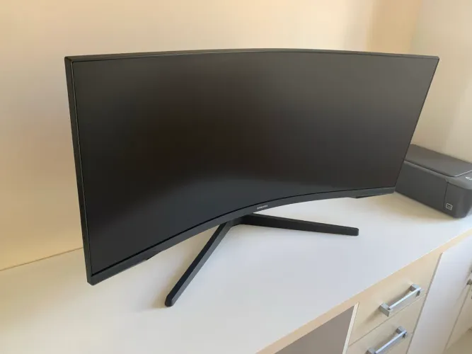 Monitor 34 polegadas curvo Samsung Odyssey G5