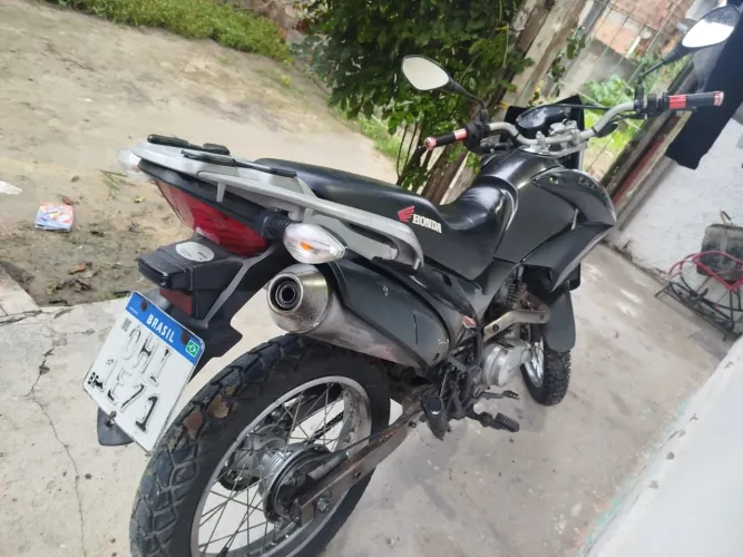 Bros 150 ES