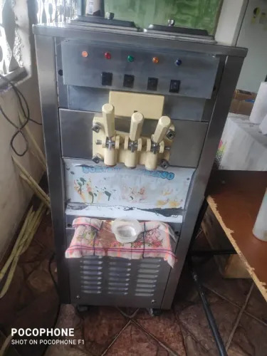 Máquina de sorvete (Casquinha)