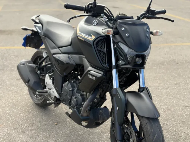 FAZER F15 2025 IMPECÁVEL