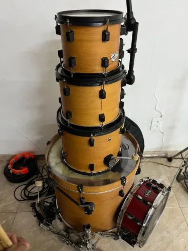 BATERIA RMV COM PRATOS WALDMAN NOVOS