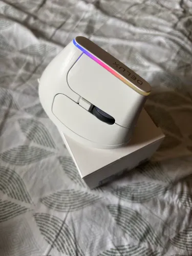 Mouse Gamer Delux Ergonômico Branco com RGB