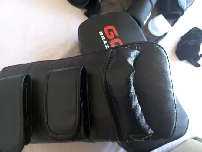 Aparador de chute Muay thai